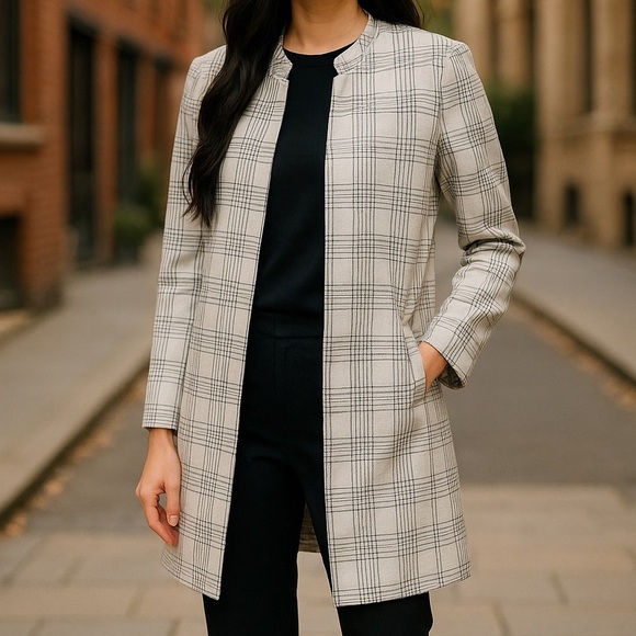 CAROLINA BELLE LONG OPEN FRONT WHITE & BLACK PLAID CAREER JACKET BLAZER SZ M - Picture 1 of 9